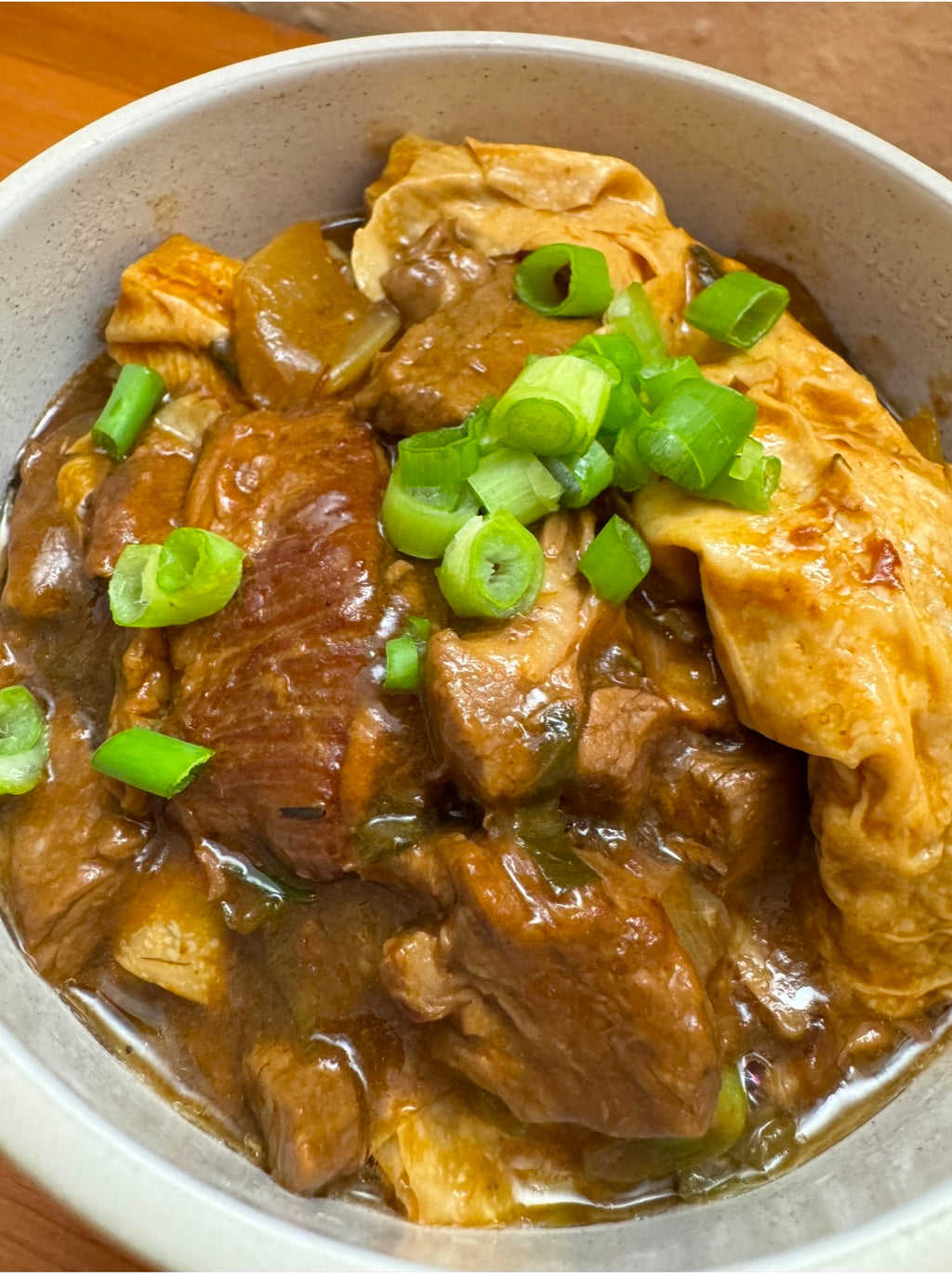 枝竹柱侯燜羊肉 (2人份) | Braised Lamb Leg with Bean Curd Skins