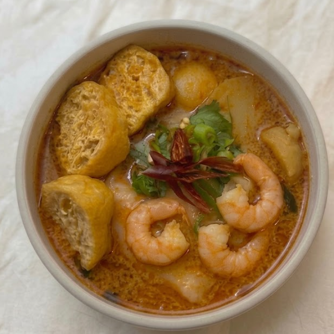 惹味喇沙(海鮮, 雞翼,魚蛋,豆卜) - Laksa with seafood mix, fish ball and Fried Tofu (500g)