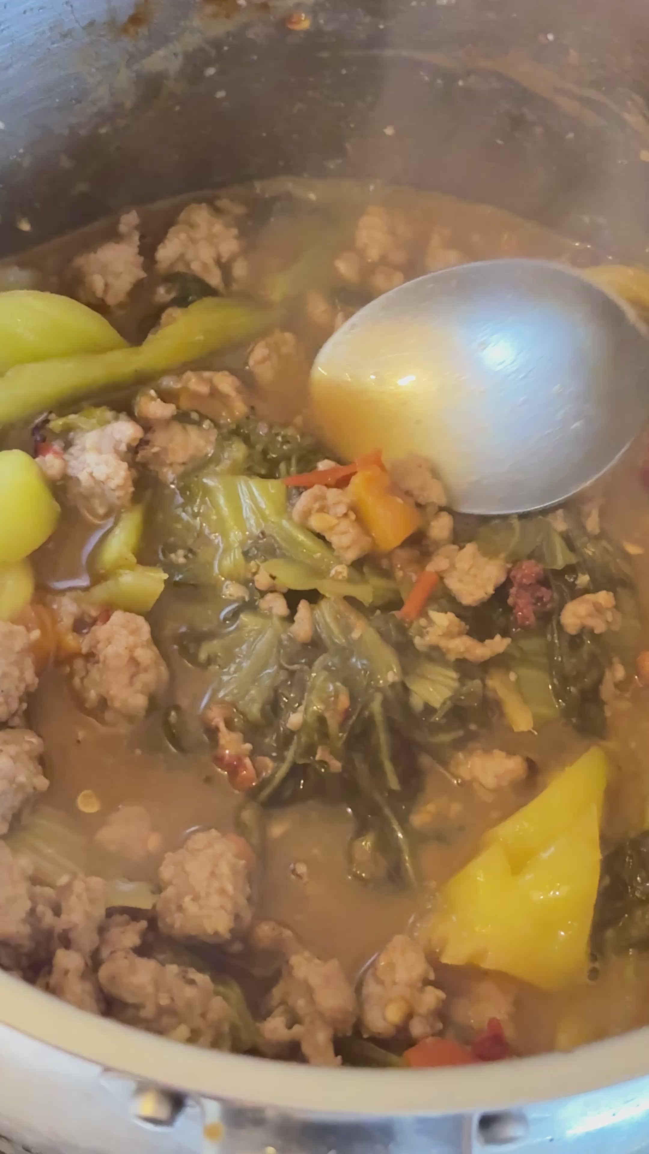 麻辣酸菜肉碎湯底 - Mala Pickled Vegetable & Minced Pork Broth (500g) - For two
